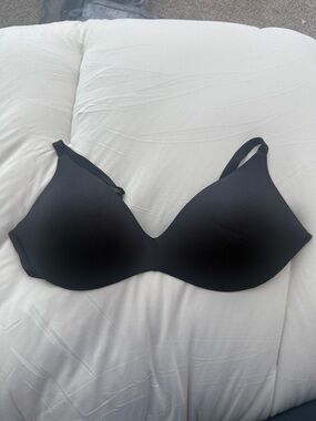 Skims Wireless Bra